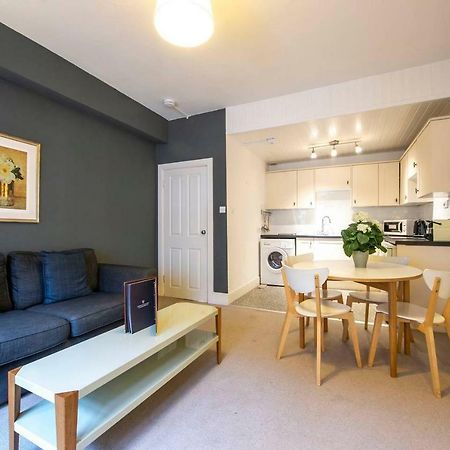 Joivy Charming Apt Close To City Centre Единбург Екстериор снимка