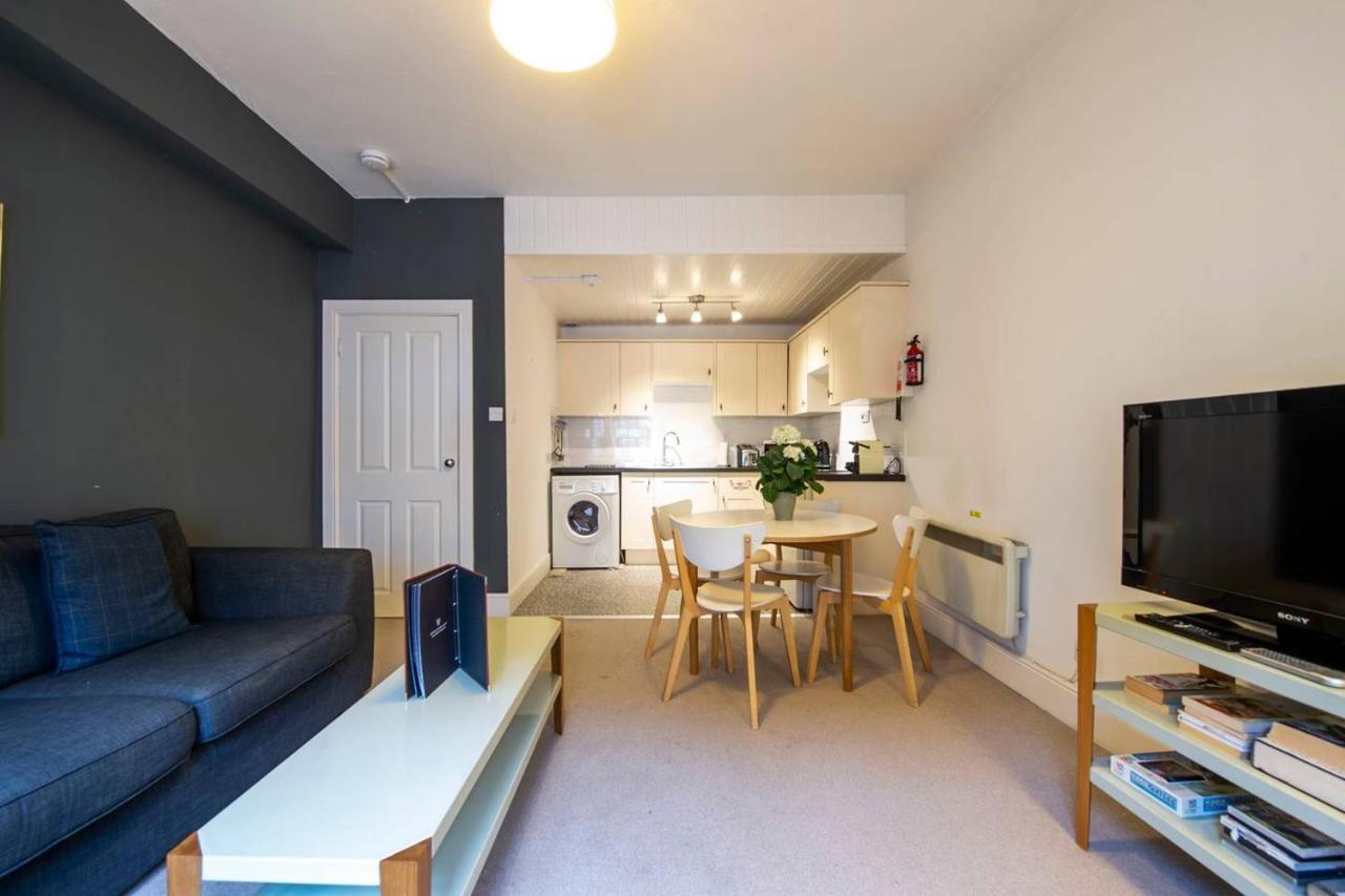 Joivy Charming Apt Close To City Centre Единбург Екстериор снимка