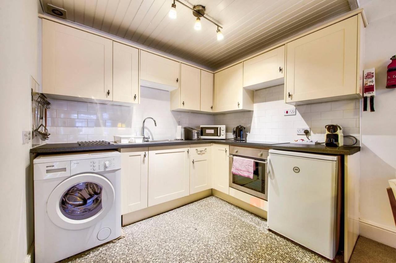 Joivy Charming Apt Close To City Centre Единбург Екстериор снимка