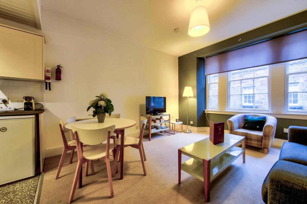 Joivy Charming Apt Close To City Centre Единбург Екстериор снимка