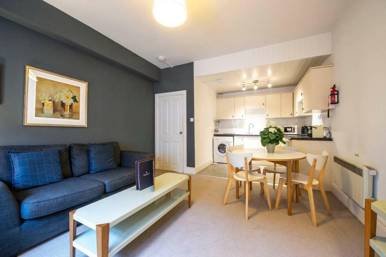 Joivy Charming Apt Close To City Centre Единбург Екстериор снимка
